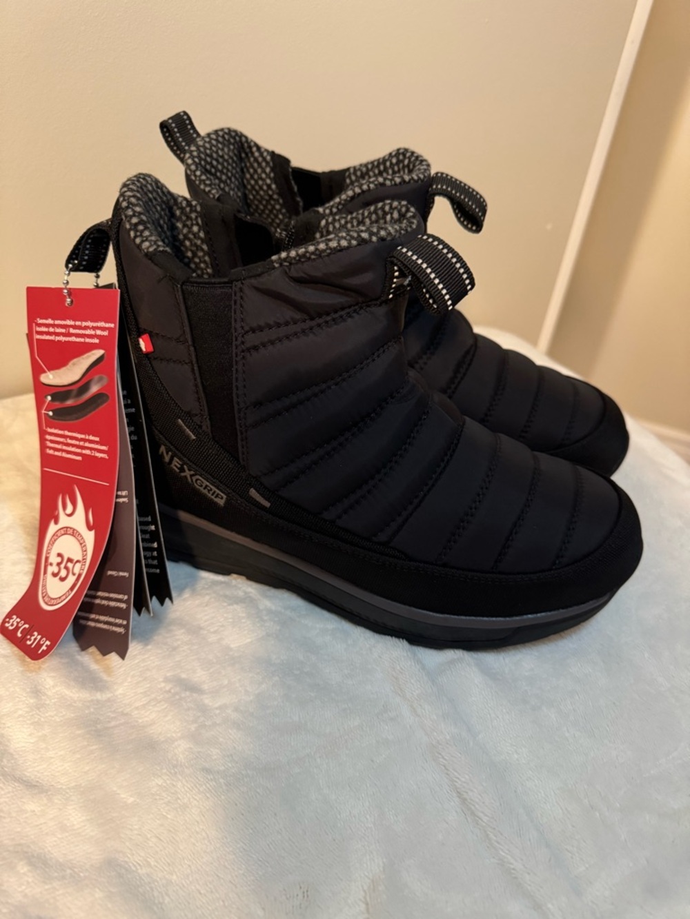 Brand NEW! Women’s Winter Ankle Boots with anti-ice slip grip